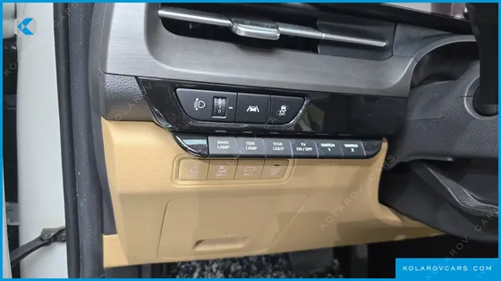 KIA CARNIVAL DIESEL 9-SEATER HI-LIMOUSINE(SPECIAL VEHICLE)