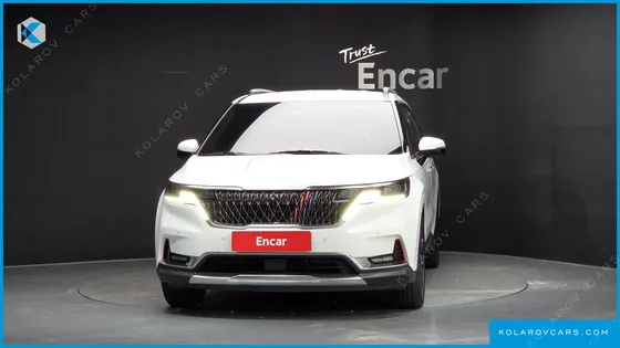 KIA CARNIVAL DIESEL 9-SEATER SIGNATURE