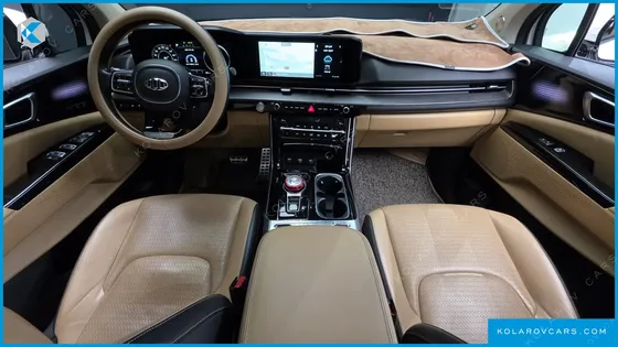 KIA CARNIVAL DIESEL 9-SEATER SIGNATURE