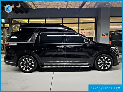 KIA CARNIVAL GASOLINE 7-SEATER HI-LIMOUSINE