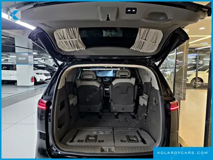 KIA CARNIVAL GASOLINE 7-SEATER HI-LIMOUSINE