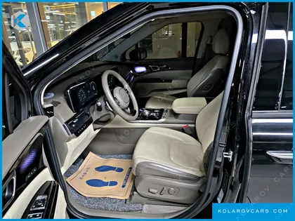 KIA CARNIVAL GASOLINE 7-SEATER HI-LIMOUSINE