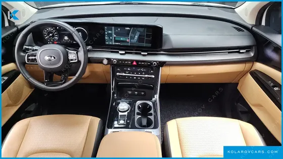 KIA CARNIVAL DIESEL 9-SEATER SIGNATURE