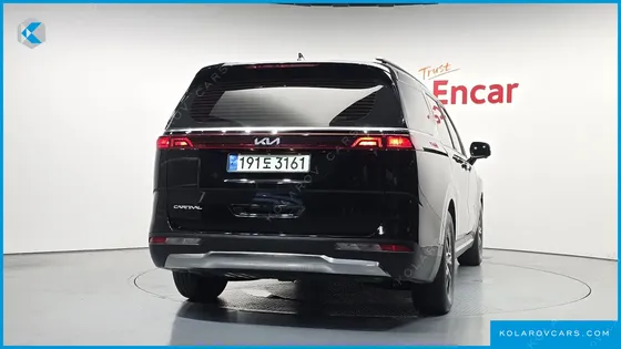 KIA CARNIVAL DIESEL 9-SEATER SIGNATURE