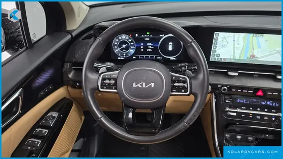 KIA CARNIVAL DIESEL 9-SEATER SIGNATURE