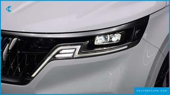 KIA CARNIVAL DIESEL 9-SEATER NOBLESSE