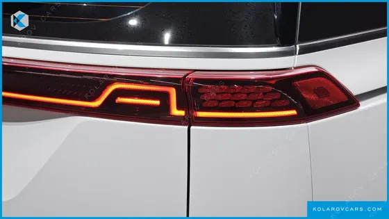 KIA CARNIVAL DIESEL 9-SEATER NOBLESSE