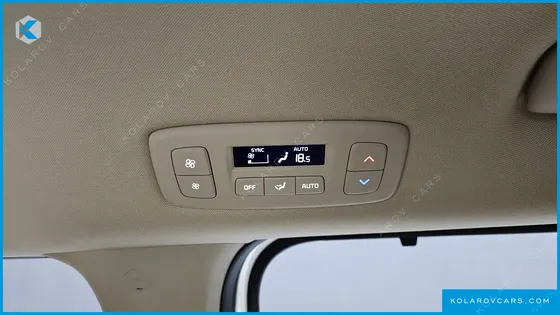 KIA CARNIVAL DIESEL 9-SEATER NOBLESSE