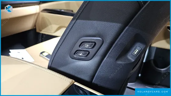 KIA CARNIVAL DIESEL 9-SEATER NOBLESSE