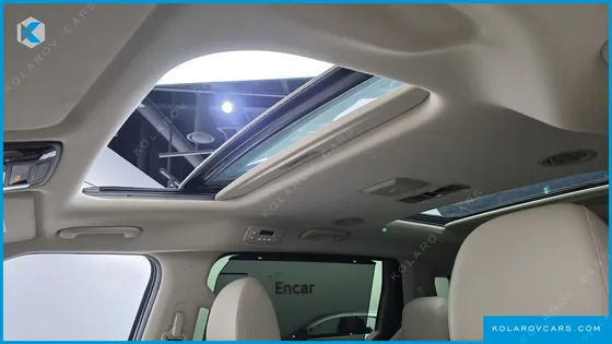 KIA CARNIVAL DIESEL 9-SEATER NOBLESSE