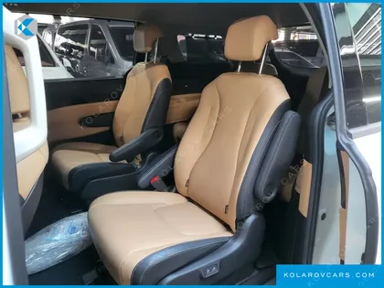 KIA CARNIVAL DIESEL 9-SEATER NOBLESSE