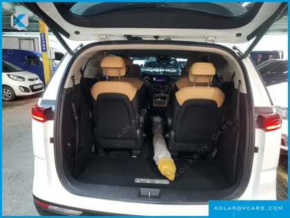 KIA CARNIVAL DIESEL 9-SEATER NOBLESSE