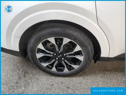 KIA CARNIVAL DIESEL 9-SEATER NOBLESSE