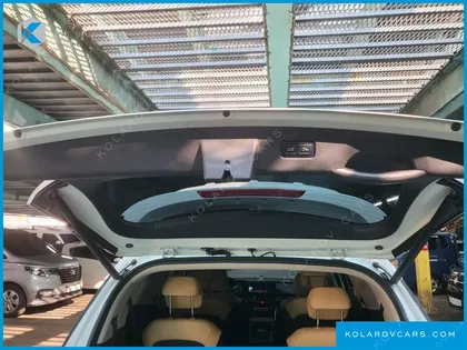 KIA CARNIVAL DIESEL 9-SEATER NOBLESSE