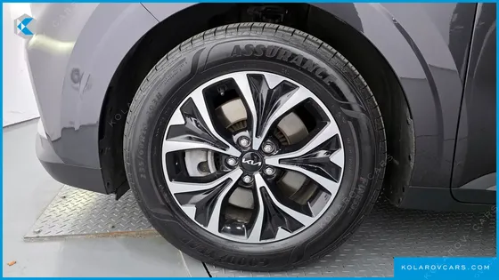 KIA CARNIVAL DIESEL 9-SEATER PRESTIGE