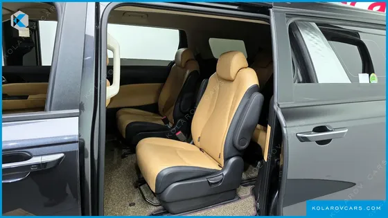 KIA CARNIVAL DIESEL 9-SEATER PRESTIGE