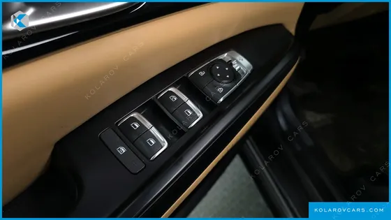 KIA CARNIVAL DIESEL 9-SEATER PRESTIGE