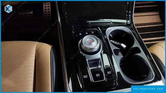 KIA CARNIVAL DIESEL 7-SEATER SIGNATURE