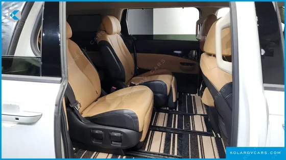 KIA CARNIVAL DIESEL 7-SEATER SIGNATURE