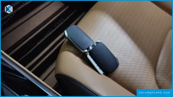 KIA CARNIVAL DIESEL 7-SEATER SIGNATURE