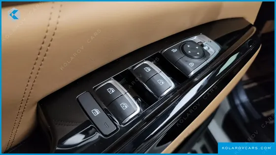 KIA CARNIVAL DIESEL 7-SEATER SIGNATURE