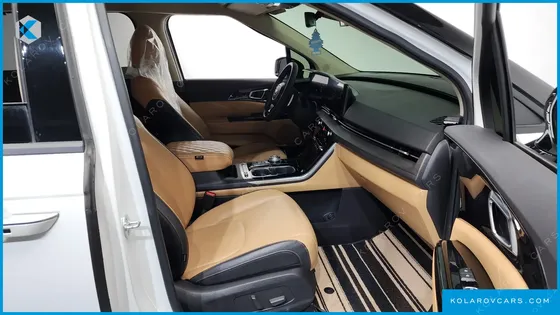 KIA CARNIVAL DIESEL 7-SEATER SIGNATURE