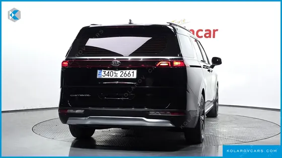 KIA CARNIVAL DIESEL 9-SEATER SIGNATURE