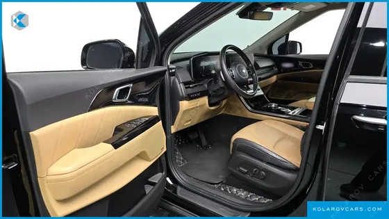 KIA CARNIVAL DIESEL 9-SEATER SIGNATURE