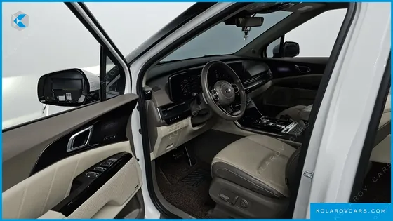KIA CARNIVAL GASOLINE 7-SEATER HI-LIMOUSINE