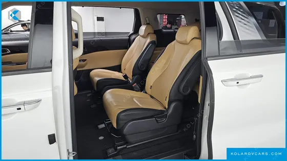 KIA CARNIVAL DIESEL 9-SEATER NOBLESSE