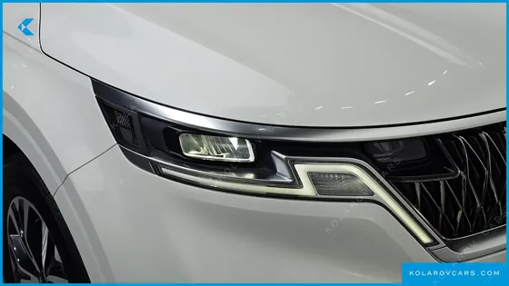 KIA CARNIVAL DIESEL 9-SEATER NOBLESSE