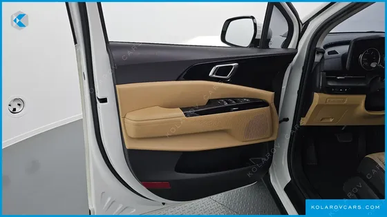KIA CARNIVAL DIESEL 9-SEATER NOBLESSE