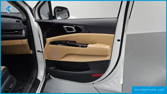 KIA CARNIVAL DIESEL 9-SEATER NOBLESSE