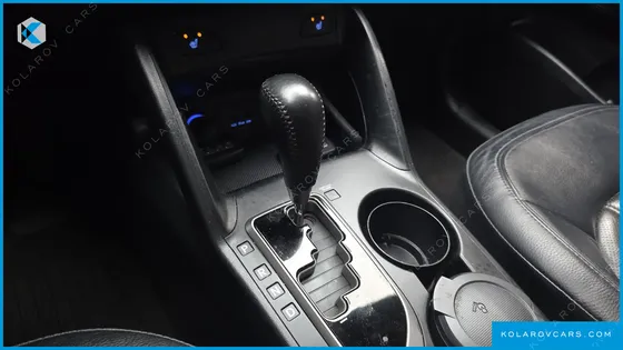 HYUNDAI TUCSON DIESEL 2WD LMX20