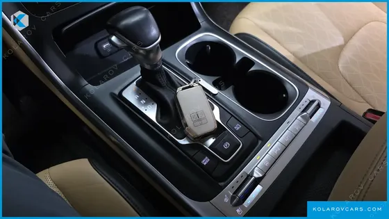 KIA CARNIVAL DIESEL 9-SEATER PRESTIGE