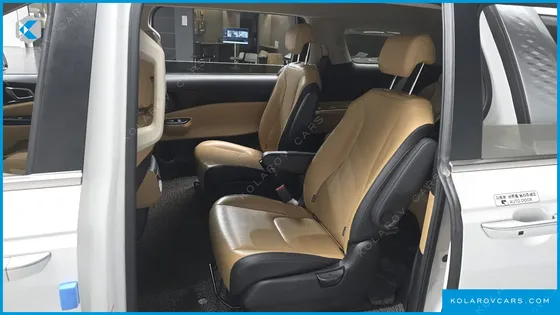 KIA CARNIVAL DIESEL 9-SEATER PRESTIGE