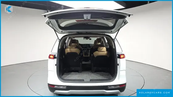 KIA CARNIVAL DIESEL 9-SEATER PRESTIGE