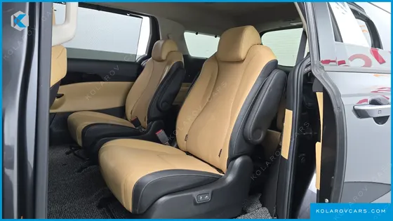KIA CARNIVAL GASOLINE 9-SEATER NOBLESSE