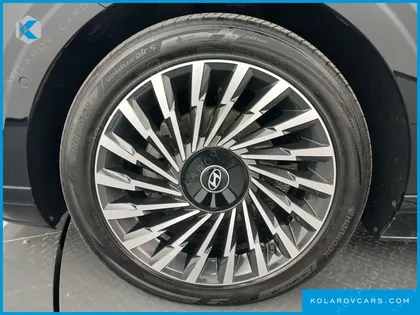 HYUNDAI GRANDEUR CALLIGRAPHY