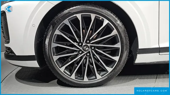 HYUNDAI GRANDEUR CALLIGRAPHY
