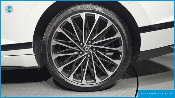 HYUNDAI GRANDEUR CALLIGRAPHY