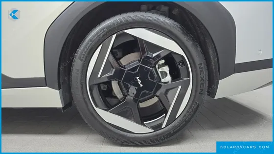 KIA EV4 STANDARD 2WD