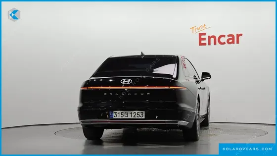HYUNDAI GRANDEUR PREMIUM