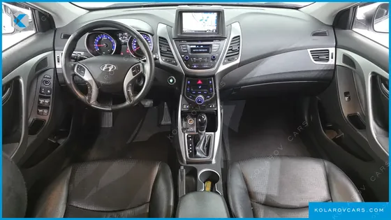 HYUNDAI ELANTRA (AVANTE) 1.6 GDI SMART