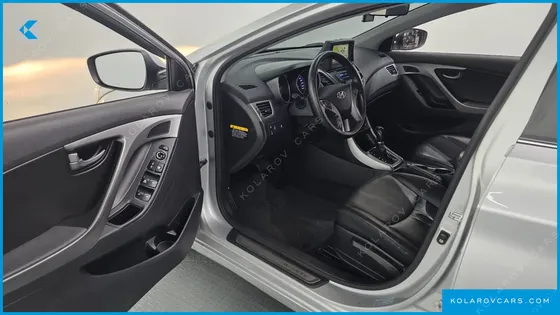 HYUNDAI ELANTRA (AVANTE) 1.6 GDI SMART