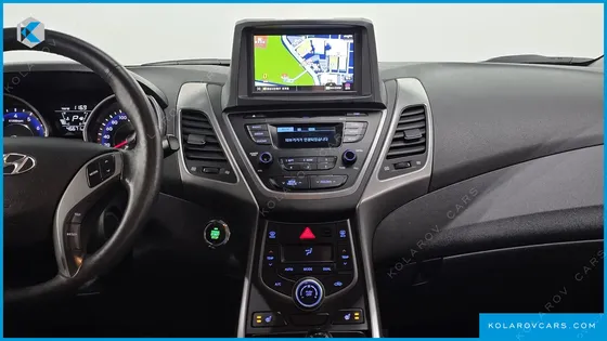 HYUNDAI ELANTRA (AVANTE) 1.6 GDI SMART