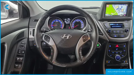 HYUNDAI ELANTRA (AVANTE) 1.6 GDI SMART
