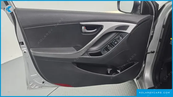 HYUNDAI ELANTRA (AVANTE) 1.6 GDI SMART