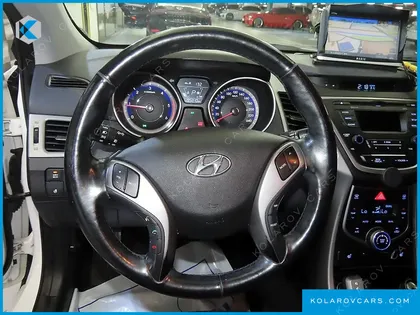 HYUNDAI ELANTRA (AVANTE) 1.6 VGT SMART