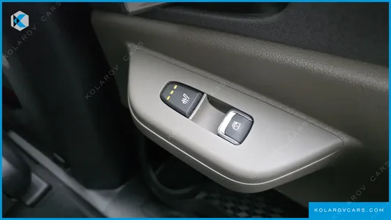 KIA CARNIVAL DIESEL 9-SEATER NOBLESSE